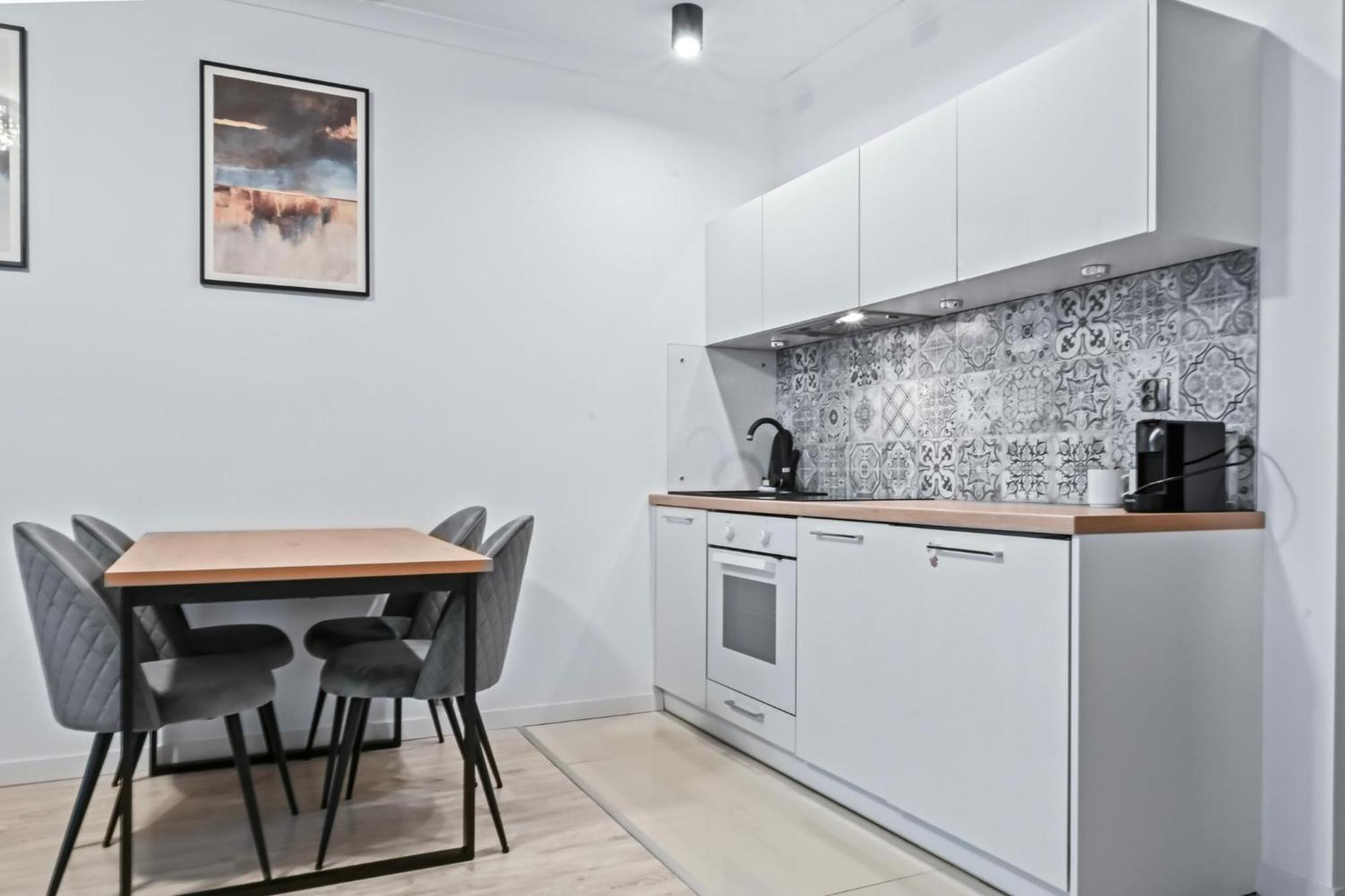 Rentplanet - Apartament Muranow Varsovia Exterior foto